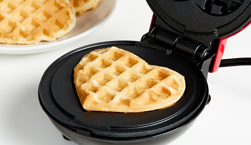 Dash Mini Waffle Maker